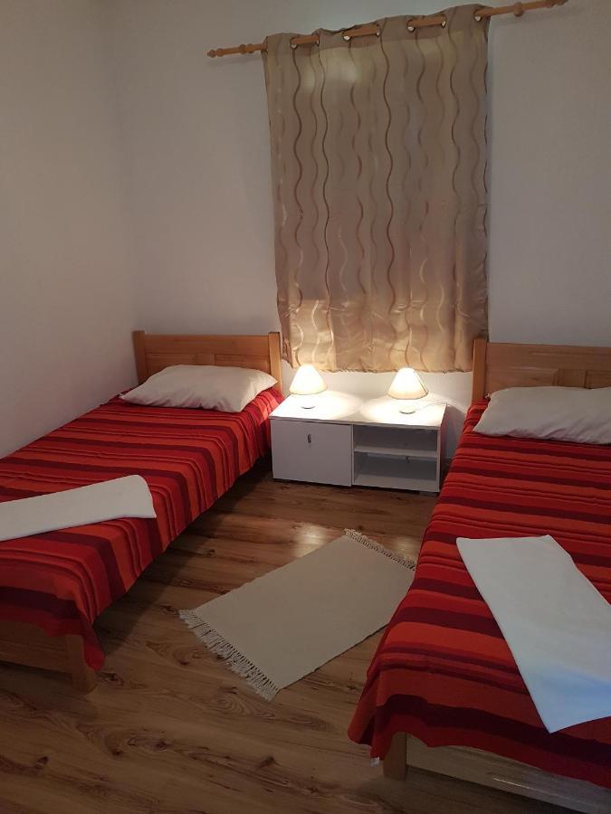 Family Friendly Seaside Apartments Kanica, Rogoznica - 12895 Buitenkant foto